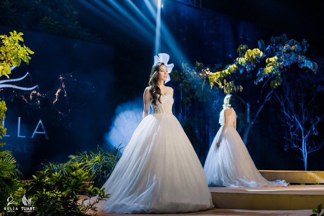 Hoa hậu Thế giới Việt Nam 2019 Lương Thùy Linh kiều diễm trong chiếc váy cưới đính hơn 17 ngàn viên pha lê - Ảnh 7.