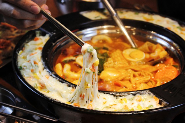 Dookki Việt Nam: thương hiệu mang nét văn hoá ẩm thực Hàn Quốc mới lạ - Ảnh 1.