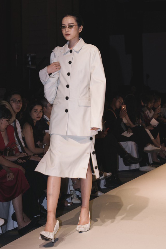 L&acirc;m Gia Khang Pre Fall 2019 &ndash; Vẻ đẹp kh&ocirc;ng cần cố gắng - Ảnh 7.