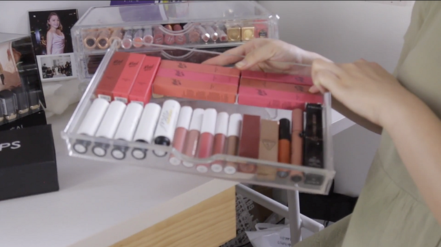 C&ugrave;ng soi BST son si&ecirc;u to khổng lồ của beauty blogger Trinh Phạm m&agrave; mọi c&ocirc; g&aacute;i đều &ldquo;th&egrave;m muốn&rdquo; - Ảnh 2.