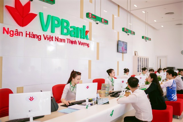 VPBank triển khai chương trình khuyến mãi Cắt bánh sinh nhật – Nhận quà tri ân - Ảnh 1.