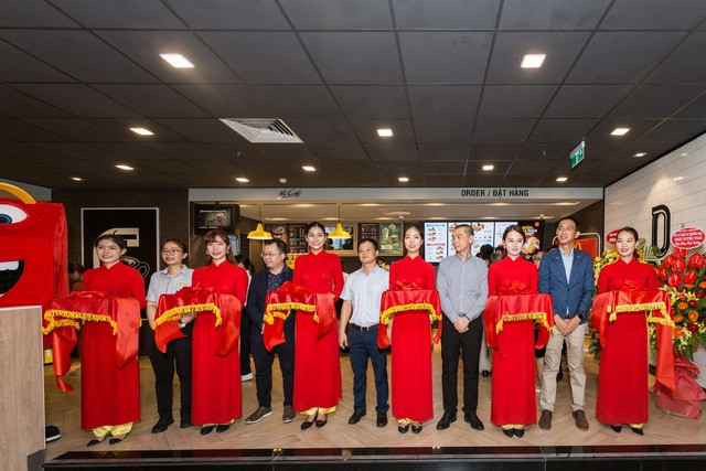McDonald’s khai trương nhà hàng thứ tư tại Hà Nội, đánh dấu bước phát triển trong chiến lược mở rộng thị trường miền Bắc - Ảnh 1.