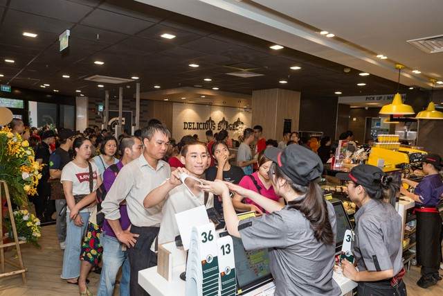 McDonald’s khai trương nhà hàng thứ tư tại Hà Nội, đánh dấu bước phát triển trong chiến lược mở rộng thị trường miền Bắc - Ảnh 2.