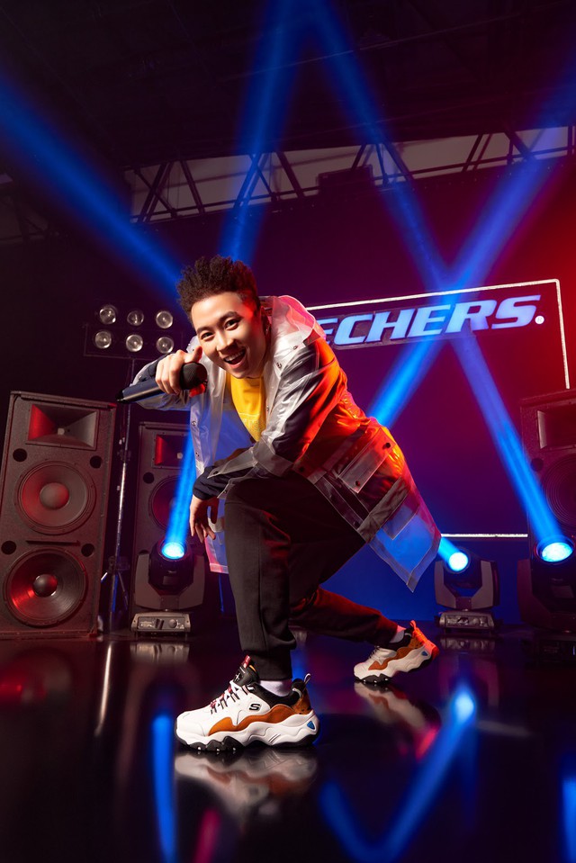 Bất ngờ k&eacute;p từ Skechers: Karik trở th&agrave;nh đại sứ thương hiệu, ch&iacute;nh thức khai trương Flagship Store tại Việt Nam - Ảnh 2.