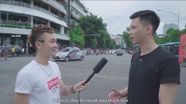 Phỏng vấn dạo: Giới trẻ Việt bày cách độc đáo “thoát nghiệp” săn vé Tết - Ảnh 6.