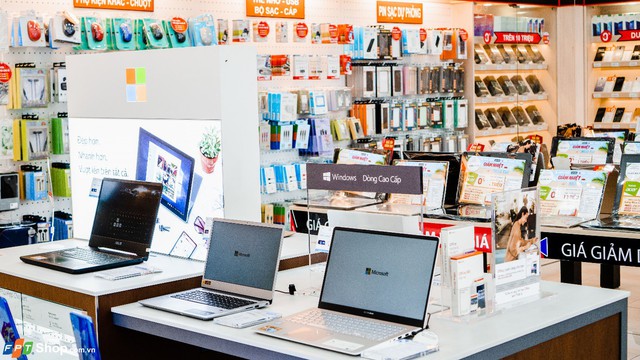 Gh&eacute; FPT Shop sắm laptop hiện đại chỉ từ 13,49 triệu - Ảnh 1.