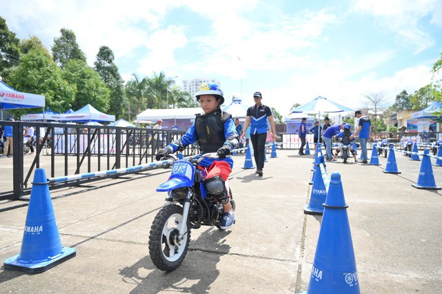 Người hâm mộ “phát sốt” với những trận đấu nghẹt thở của giải U13 Yamaha Cup 2019 tại Đắk Lắk - Ảnh 7.