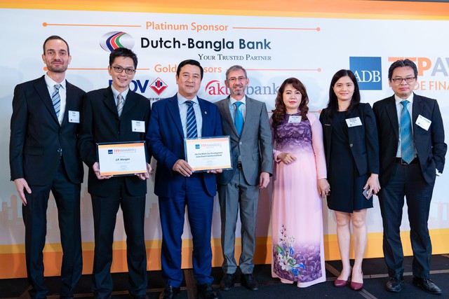 HDBank – Ngân hàng tiên phong tại Việt Nam nhận giải “Green Deal Award do ADB trao tặng - Ảnh 1.