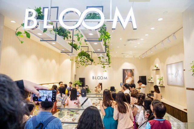 Thương hiệu trang sức Nhật lần đầu mở cửa tại TP.HCM - Ảnh 8.