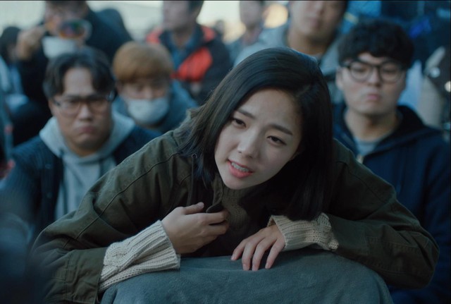 “Em trai quốc dân” Yoo Seung Ho đẹp “rụng tim” trong phim Tôi không phải robot - Ảnh 3.