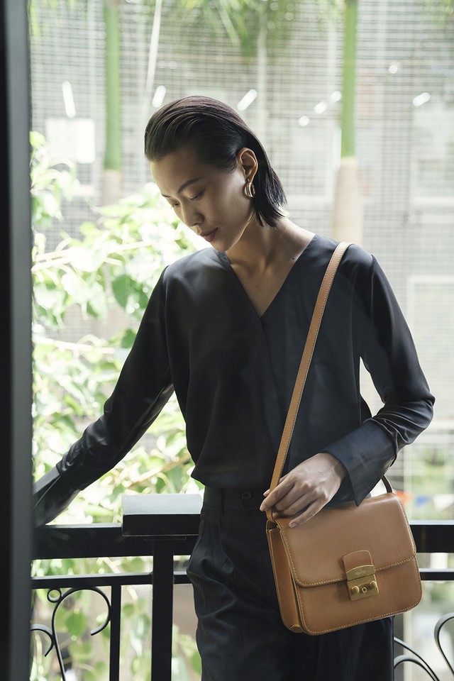 BST t&uacute;i da Desino Classic 07 - Phong c&aacute;ch thanh lịch cho c&aacute;c c&ocirc; n&agrave;ng c&ocirc;ng sở - Ảnh 3.