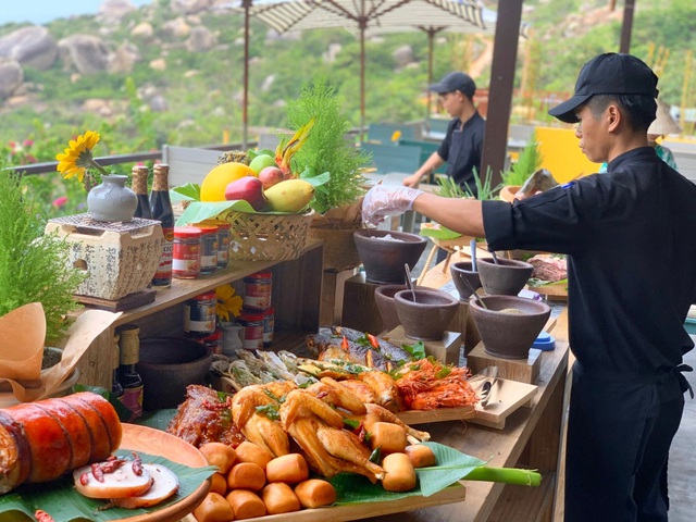 Không cần sang tận Bali, tín đồ xê dịch đã có thể check-in nhà bóng bóng tại thành phố biển Quy Nhơn - Ảnh 8.