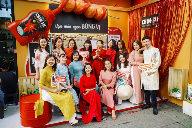 Xuýt xoa với loạt ảnh hot girl Mắt Biếc check-in với các siêu phẩm siêu to khổng lồ tại Góc Phố Xuân 2020 - Ảnh 7.