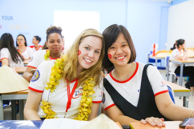 Đằng sau c&acirc;u chuyện nghỉ học qu&aacute; 3 buổi l&agrave; bị gọi về b&aacute;o phụ huynh: Cho&aacute;ng với dịch vụ chăm s&oacute;c sinh vi&ecirc;n của UEF - Ảnh 1.