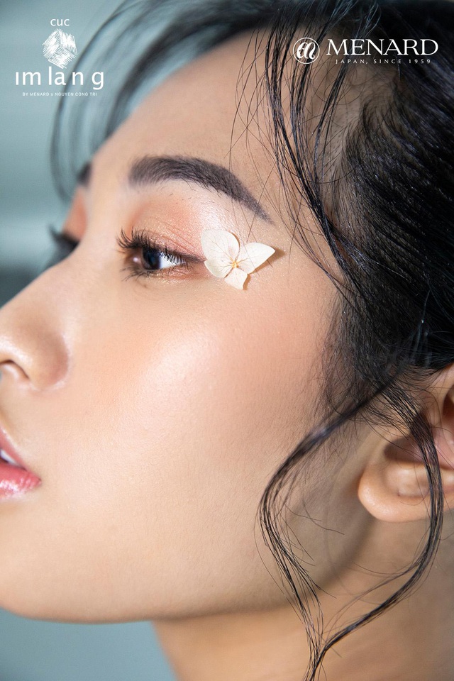 Makeup artist Nam Trung chia sẻ phong cách trang điểm Á Đông trong show diễn độc quyền của NTK Công Trí - Ảnh 6.
