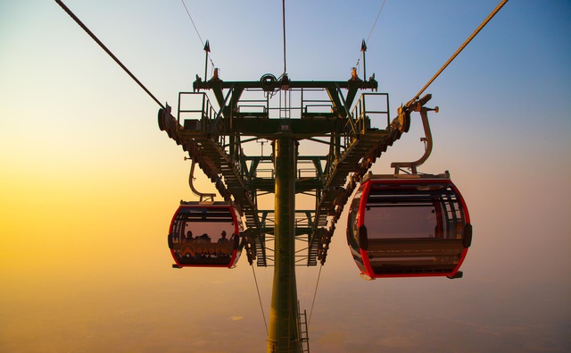 Khai trương hệ thống cáp treo sở hữu kỷ lục “Nhà ga cáp treo lớn nhất thế giới” tại Tây Ninh - Ảnh 1.