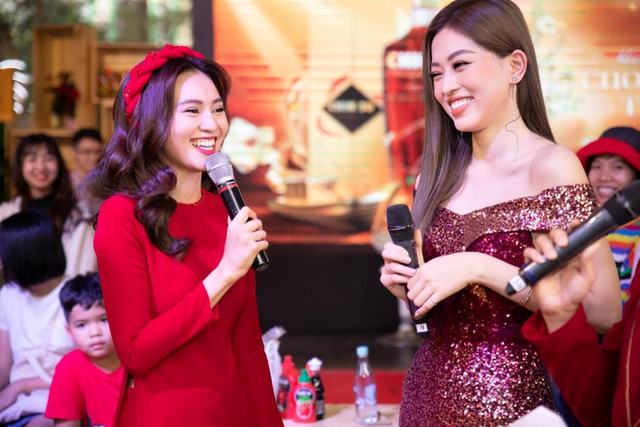 Á hậu Phương Nga cùng Ninh Dương Lan Ngọc xúng xính váy áo tham dự Festival ẩm thực Việt trước thềm năm mới - Ảnh 1.