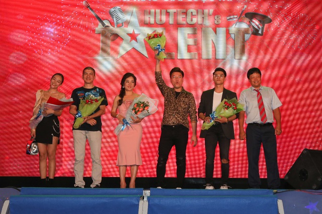 Qu&aacute;n qu&acirc;n HUTECH&rsquo;s Talent 2020 xuất sắc kể chuyện trầm cảm bằng vũ đạo - Ảnh 2.