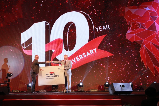 Trường Đại học Anh Quốc Việt Nam kỷ niệm 10 năm thành lập - Ảnh 3.