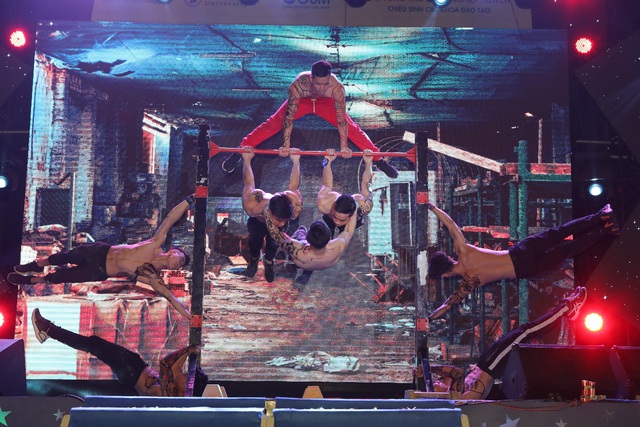 Qu&aacute;n qu&acirc;n HUTECH&rsquo;s Talent 2020 xuất sắc kể chuyện trầm cảm bằng vũ đạo - Ảnh 5.