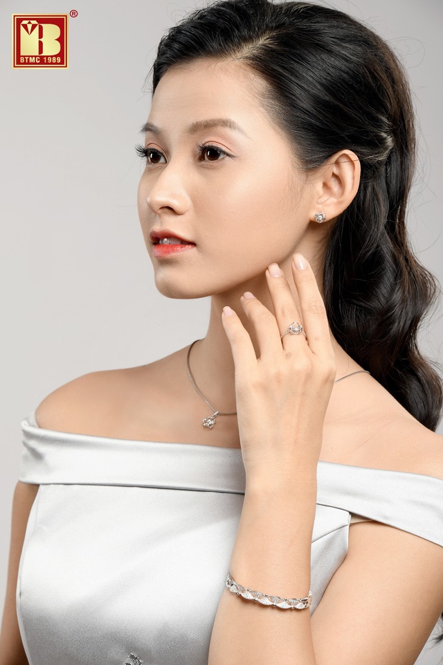 Quà tặng làm xiêu lòng phái đẹp ngày 20/10 - Ảnh 1.