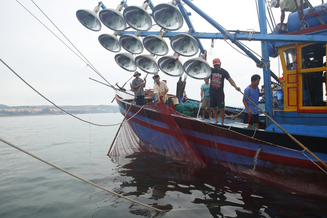 Chuyện nghe tưởng đùa mà có thật của “Ông lão đánh cá và chiếc giày vàng” thời hiện đại - Ảnh 4.