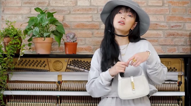 Ch&acirc;u B&ugrave;i vừa tung video mix outfit chất xỉu, fan l&ugrave;ng mua khắp nơi ai d&egrave; to&agrave;n chỗ quen gi&aacute; lại y&ecirc;u kh&ocirc;ng ngờ - Ảnh 3.