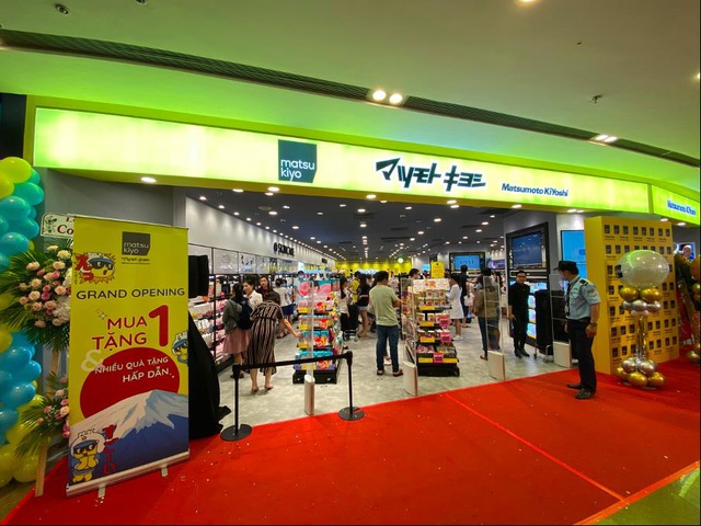 Cận cảnh cửa hàng Matsukiyo vừa khai trương tại Việt Nam: Choáng ngợp với hàng nghìn sản phẩm made in Japan - Ảnh 1.