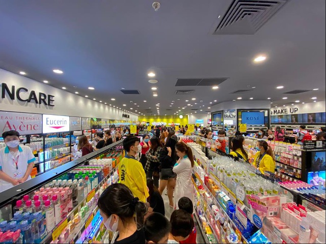 Cận cảnh cửa hàng Matsukiyo vừa khai trương tại Việt Nam: Choáng ngợp với hàng nghìn sản phẩm made in Japan - Ảnh 2.