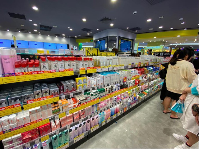 Cận cảnh cửa hàng Matsukiyo vừa khai trương tại Việt Nam: Choáng ngợp với hàng nghìn sản phẩm made in Japan - Ảnh 4.