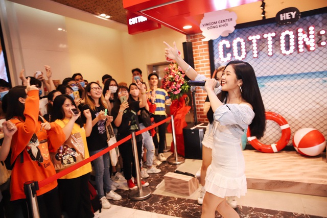 Suni Hạ Linh cùng loạt trai xinh gái đẹp khuấy động cửa hàng mới của Cotton On - Ảnh 9.