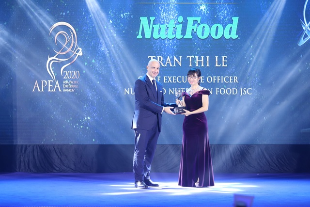 NutiFood lập “Hat-trick” với 3 giải thưởng về doanh nghiệp và lãnh đạo xuất sắc châu Á - Ảnh 2.