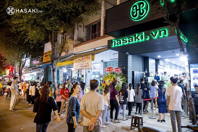 Hasaki Beauty & S.P.A “đổ bộ” Tân Phú thu hút hơn 5000 khách hàng từ sáng sớm đến tối khuya - Ảnh 2.