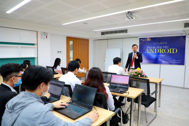 Sinh vi&ecirc;n SIU gi&agrave;nh giải Đặc biệt tại Cuộc thi Lập tr&igrave;nh PROCON quốc tế 2020 - Ảnh 3.