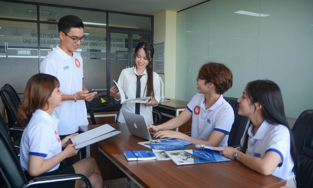 Học chương trình Cử nhân liên kết đào tạo quốc tế Việt - Hàn trường Đại học Ngoại thương: Giúp bạn định hướng tương lai! - Ảnh 1.