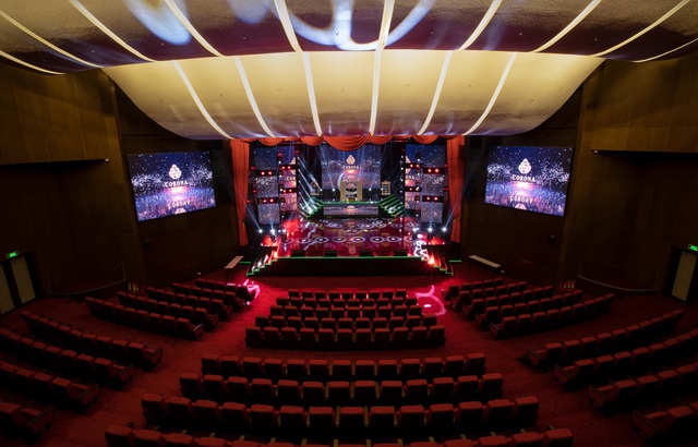 Corona Casino - Thắp sáng nền kinh tế đêm Phú Quốc - Ảnh 2.