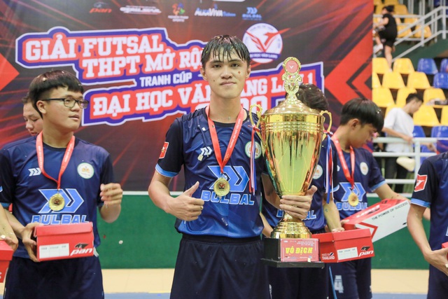 THPT Thanh Đa vô địch Giải Futsal học sinh THPT mở rộng tranh cúp ĐH Văn Lang năm 2020 - Ảnh 2.