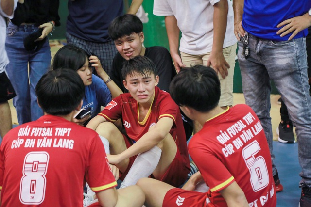 THPT Thanh Đa vô địch Giải Futsal học sinh THPT mở rộng tranh cúp ĐH Văn Lang năm 2020 - Ảnh 3.