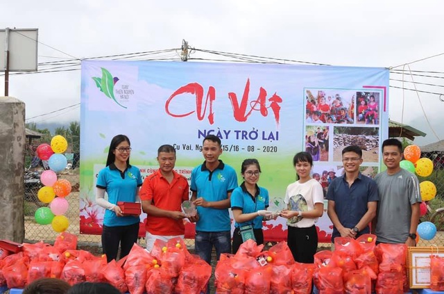 Hai nữ tiếp vi&ecirc;n h&agrave;ng kh&ocirc;ng v&agrave;o b&aacute;n kết Hoa hậu Việt Nam 2020 - Ảnh 6.