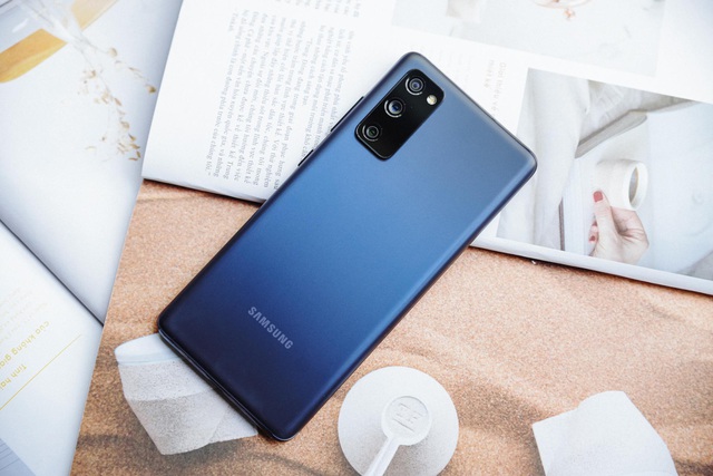 Galaxy S20 FE - chiếc smartphone đúng là sinh ra để dành cho các fan muốn tìm kiếm sự đột phá - Ảnh 4. Galaxy S20 FE - chiếc smartphone đúng là sinh ra để dành cho các fan muốn tìm kiếm sự đột phá - Ảnh 4.