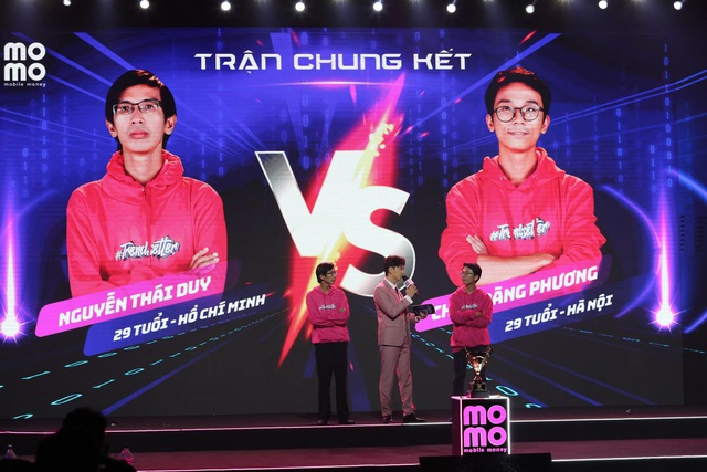 Chung kết Học viện MoMo: Nhập vai lạnh lùng, chàng trai 29 tuổi đến từ Hà Nội chiến thắng bản lĩnh trước đối thủ nặng ký - Ảnh 2.