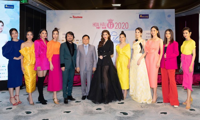 CEO Lâm Ngân nổi bật trên thảm đỏ họp báo Bán kết Hoa hậu Việt Nam 2020 - Ảnh 9.