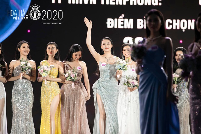 Gu thời trang “điểm 10 chất lượng” của thí sinh 2k được yêu thích tại Hoa hậu Việt Nam - Ảnh 2.
