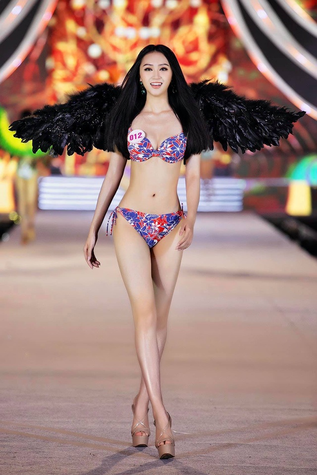 Gu thời trang “điểm 10 chất lượng” của thí sinh 2k được yêu thích tại Hoa hậu Việt Nam - Ảnh 3.