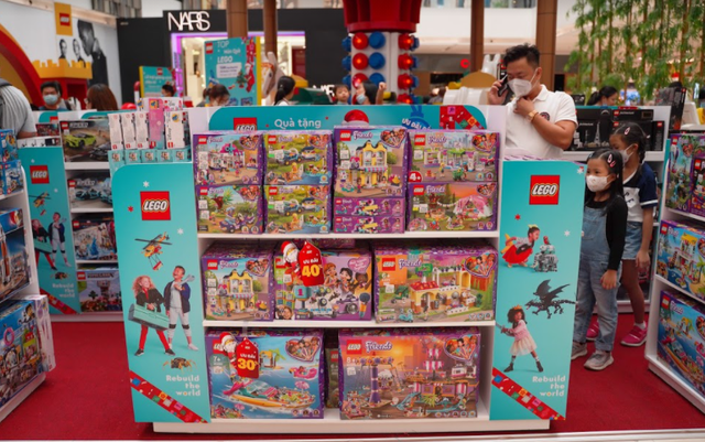 Giáng sinh chưa biết đi đâu, cùng LEGO trải nghiệm ngay “Lễ hội Giáng sinh diệu kỳ” tại Việt Nam - Ảnh 10.