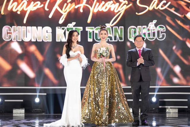 CEO Sìe Dentist trao tặng phần thưởng 600 triệu đồng cho Top 3 Hoa hậu Việt Nam 2020 - Ảnh 2.