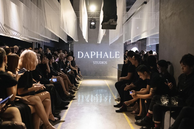 “Unfinished” của Daphale Studios: câu chuyện thời trang mang tiếng nói bình đẳng giới - Ảnh 1.