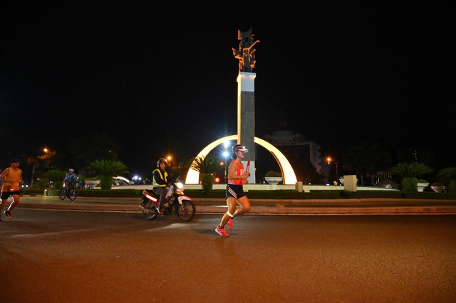 Vẻ đẹp đất nước theo dấu chân các vận động viên trong chương trình chạy tiếp sức “Lên cùng Việt Nam” - Ảnh 7.