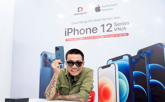 Wowy sở hữu iPhone 12 Pro Max VN/A ngay trong ngày mở bán đầu tiên tại Việt Nam - Ảnh 1.