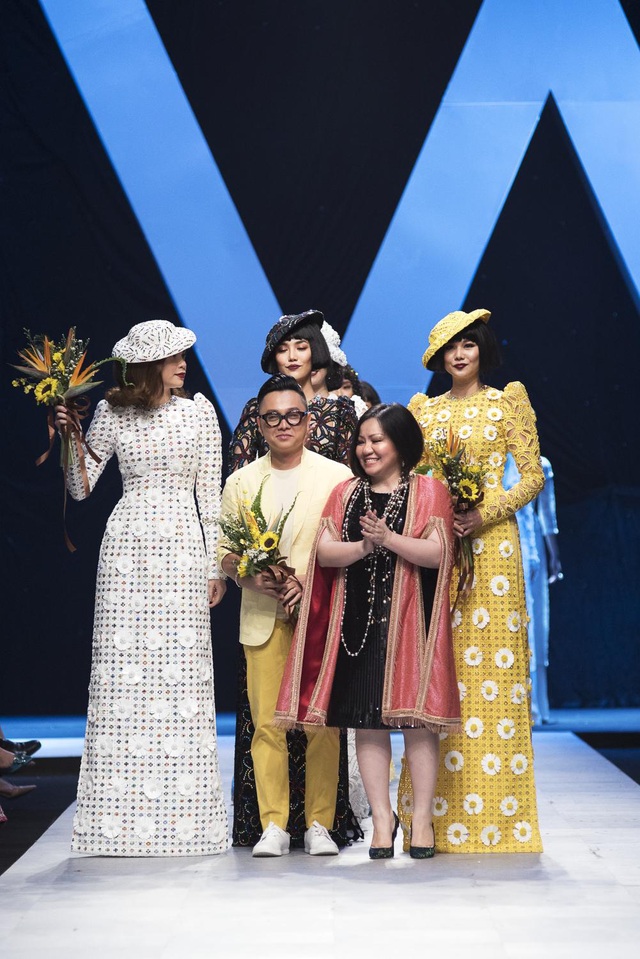 NTK Nguyễn Công Trí chính thức mở màn Aquafina Vietnam International Fashion Week 2020 - Ảnh 8.